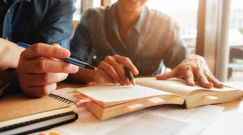 Etudes universitaires multilingues